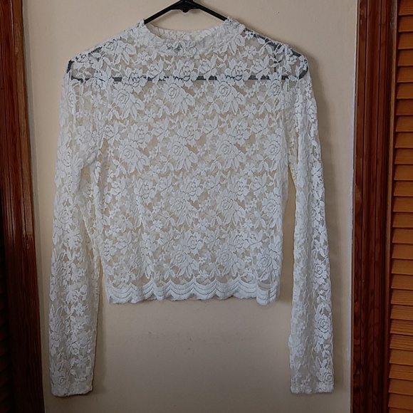 Gorgeous brocade blouse very sexy Medium - Picture 2 of 8